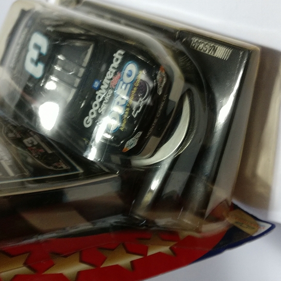 Dale Earnhardt 2001 Oreo Design #3 Sam Bass Collection 1:43 Scale - Picture 8 of 13